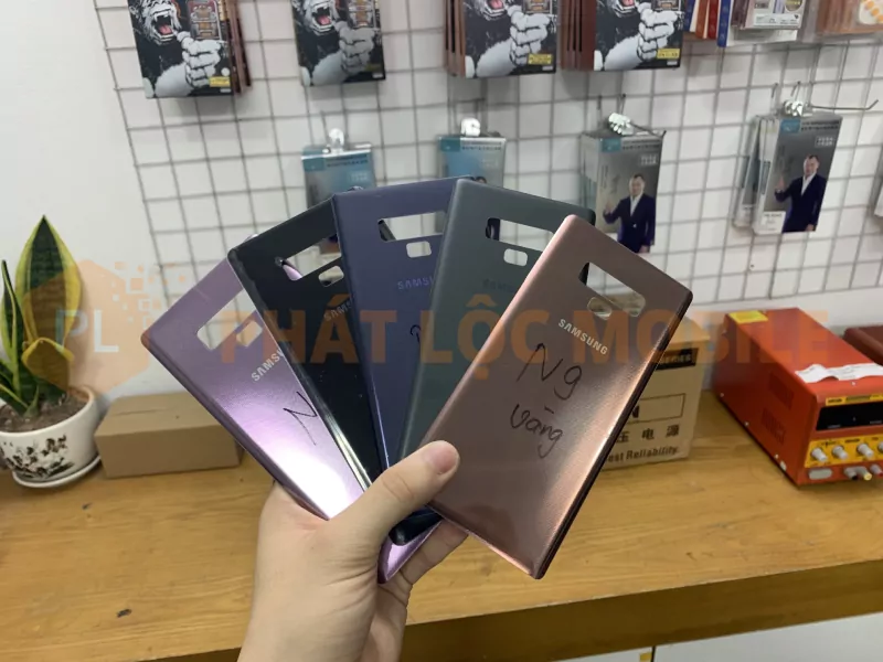 Thay nắp lưng samsung note 9