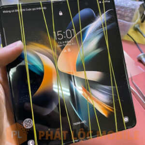 Thay màn Samsung Z Fold 4 tại Phát Lộc Mobile