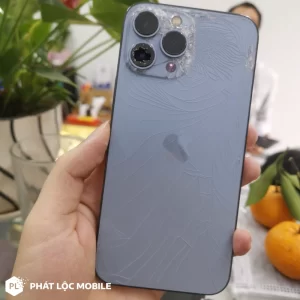 thay lưng iphone 13 pro max