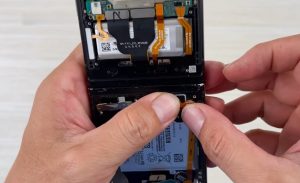Thay cáp gập Samsung Galaxy Z Flip 7 FE