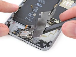 Thay chân sạc iPhone Xr